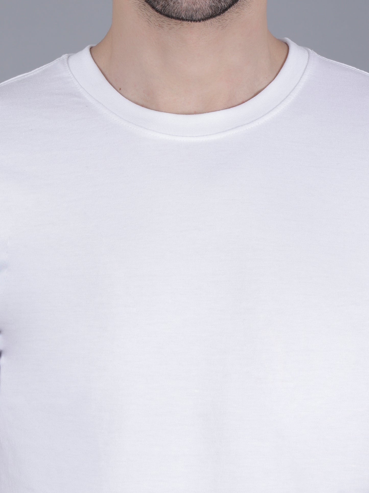 Men's White Regular Fit T-Shirts Solid Round Neck Cotton Blend Half Sleeve