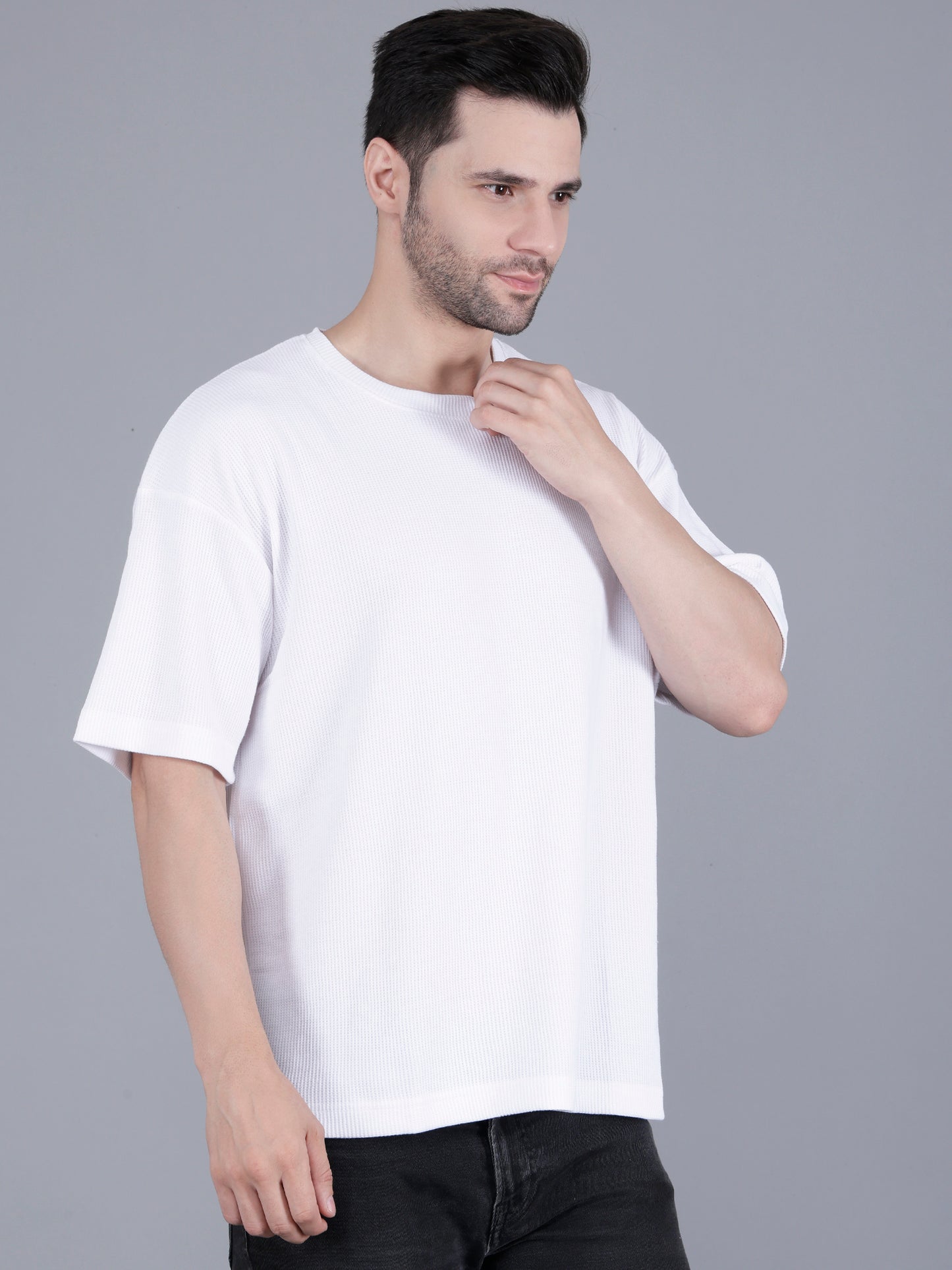 White Solid Men Oversize Round Neck Half Sleeve T-shirt | Oversize T-shirt for men