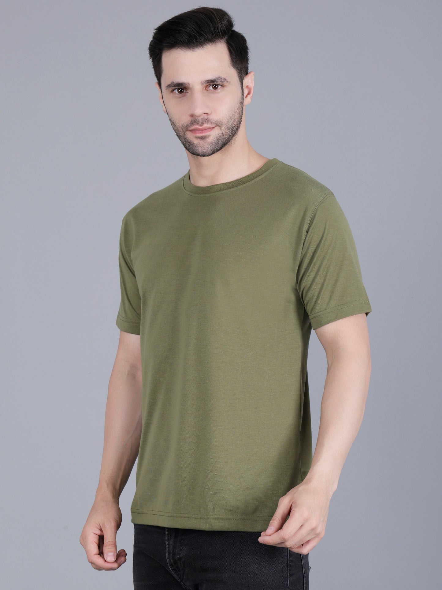 Men's Green Regular Fit Round Neck T-Shirt | Comfortable Casual Wear