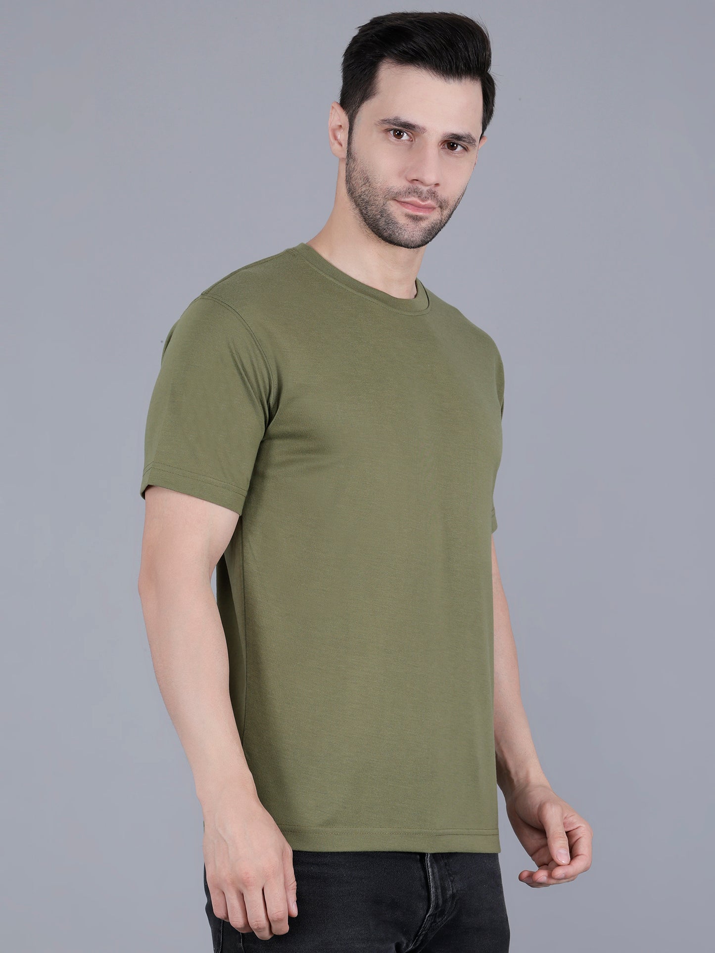 Men's Green Regular Fit Round Neck T-Shirt | Comfortable Casual Wear